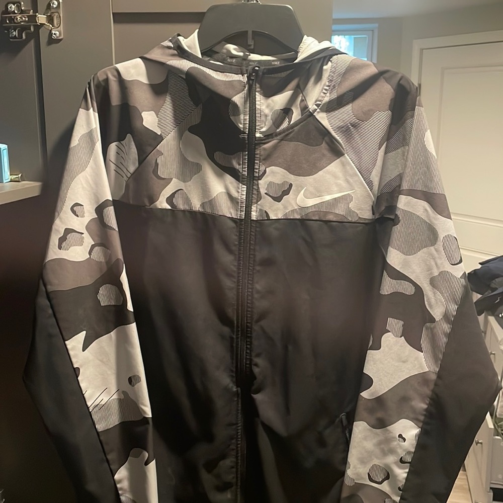 Nike Windbreaker Zip-Up